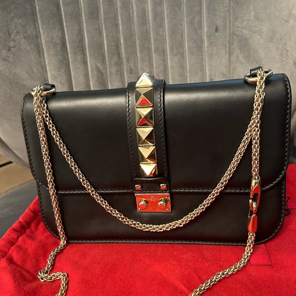 Valentino Rockstud Medium Shoulder Bag - Picture 2 of 9